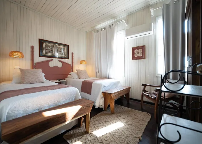 Hotel Punta Descartes 4*